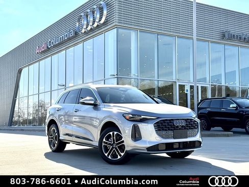 New 2025 Audi Q5 Premium Plus image 1