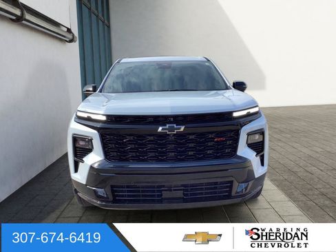 Used 2026 Chevrolet Traverse RS AWD/4WD image 2