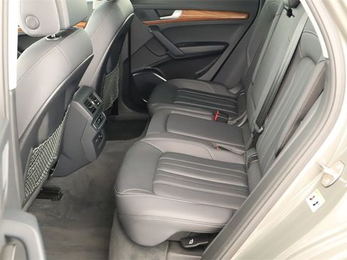 Certified 2023 Audi Q5 2.0T Premium w/ Convenience Package image 28