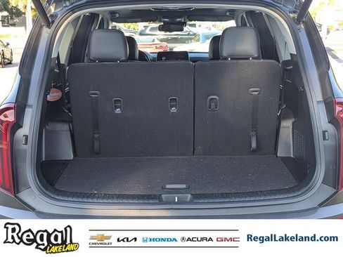 Used 2022 Kia Telluride EX w/ EX Premium Package image 8