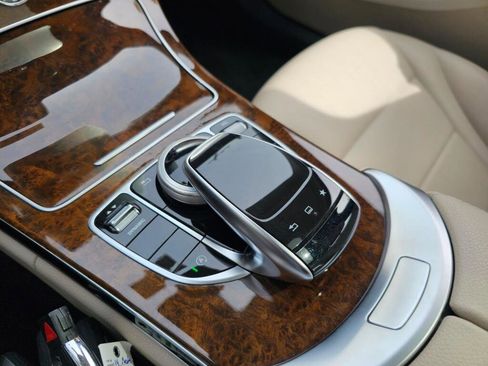 Used 2016 Mercedes-Benz C 300 4MATIC Sedan image 32