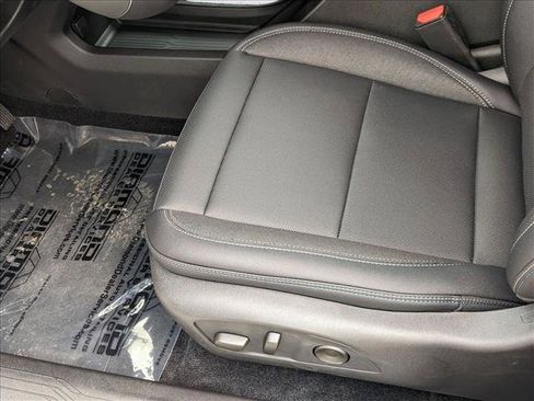 New 2025 Chevrolet Equinox EV LT FWD image 4