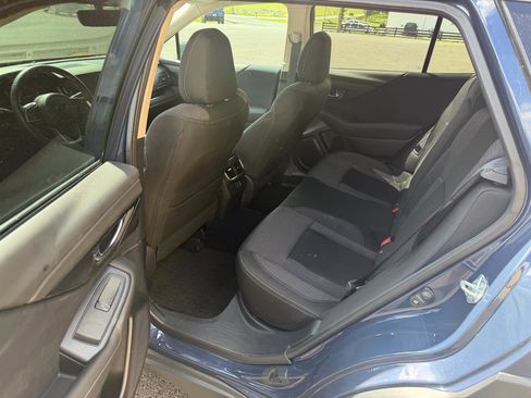 Used 2024 Subaru Outback Premium AWD/4WD image 10
