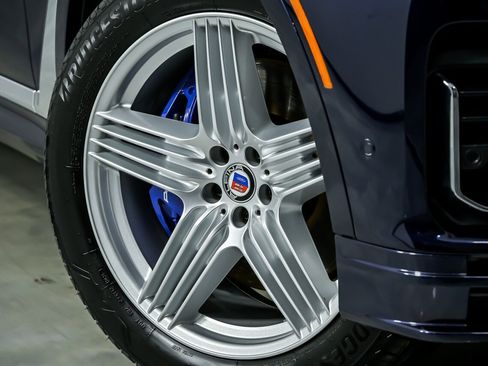 Used 2021 BMW ALPINA XB7 image 4