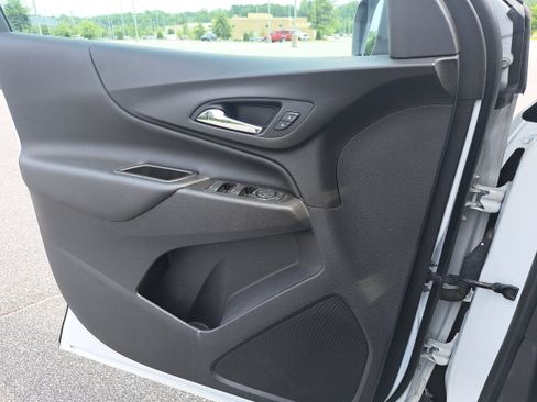 Used 2021 Chevrolet Equinox LT FWD image 26