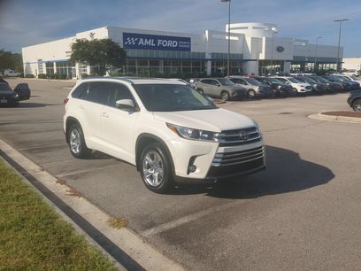 Used 2017 Toyota Highlander Limited