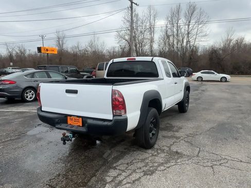 Used 2014 Toyota Tacoma PreRunner w/ Convenience Package image 8