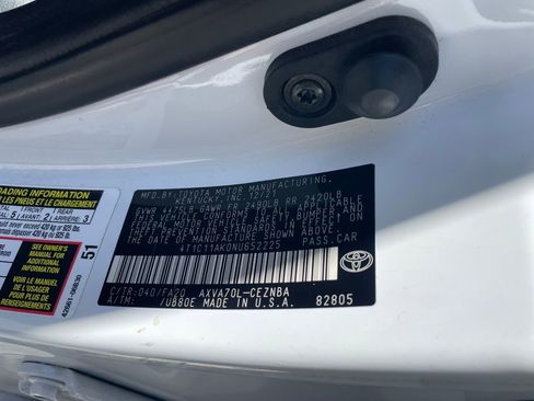 Used 2022 Toyota Camry LE w/ Carpet Mat Package (TMS) image 14