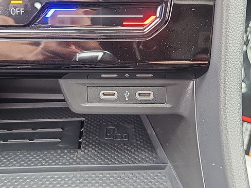 New 2026 Volkswagen Jetta SE FWD image 12