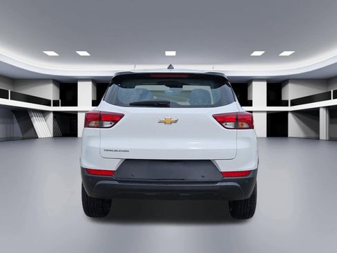 Used 2024 Chevrolet TrailBlazer LS w/ LS Confidence Package FWD image 4