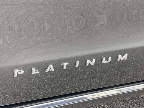 Used 2021 Ford Expedition Platinum image 13