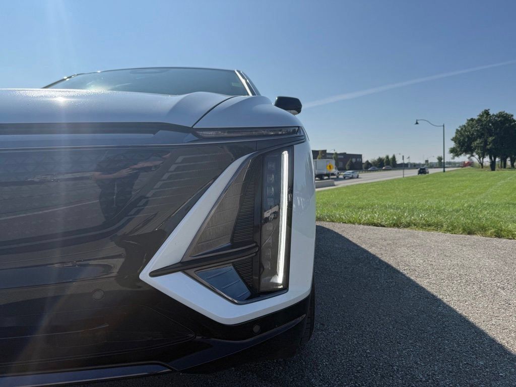 Certified 2024 Cadillac Lyriq Sport AWD/4WD image 9