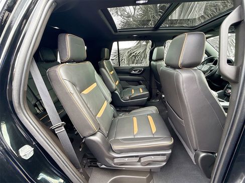 Used 2021 GMC Yukon AT4 w/ Technology Package image 32