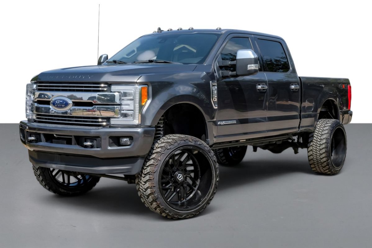 Used 2019 Ford F350 Lariat w/ Lariat Ultimate Package AWD/4WD image 4