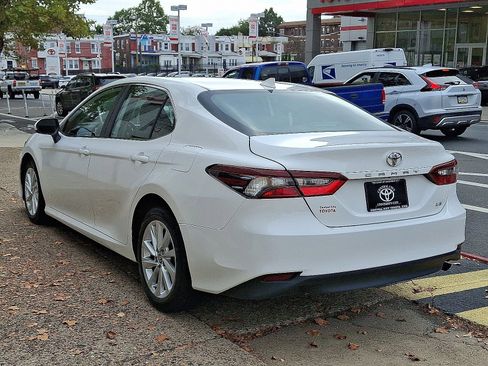 Certified 2023 Toyota Camry LE image 4