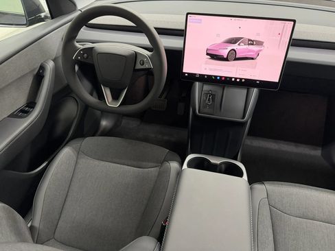 Used 2026 Tesla Model Y 2WD image 20