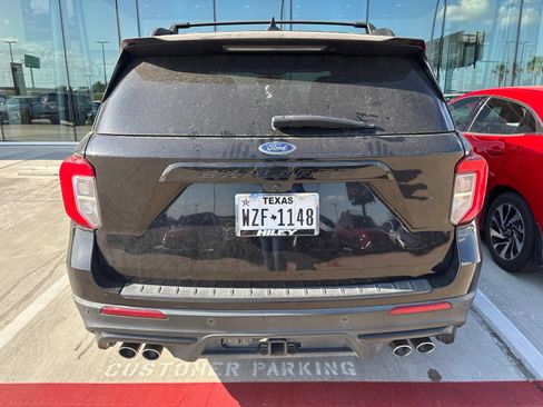 Used 2022 Ford Explorer ST w/ Equipment Group 401A RWD image 4