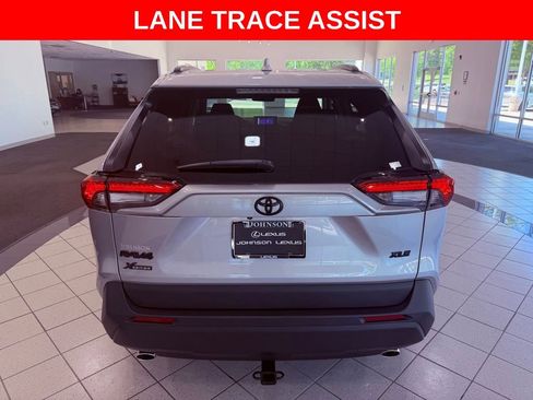 Used 2024 Toyota RAV4 XLE w/ Convenience Package FWD image 5