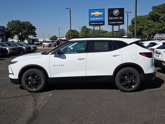 New 2026 Chevrolet Blazer LT w/ Convenience Package FWD image 2