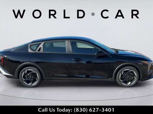 Certified 2025 Kia K4 EX FWD image 2