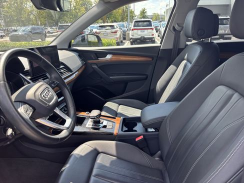 Used 2023 Audi Q5 2.0T Premium w/ Convenience Package AWD/4WD image 16