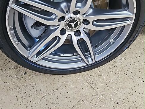 Used 2018 Mercedes-Benz E 400 Coupe image 9