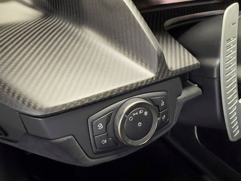 Used 2020 Ford GT Carbon Series image 50