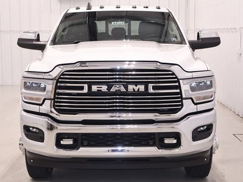 Used 2022 RAM 3500 Laramie AWD/4WD image 5