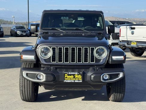 Certified 2025 Jeep Wrangler Sahara w/ Safety Group AWD/4WD image 2
