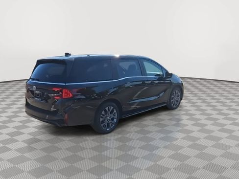 New 2026 Honda Odyssey Touring image 8