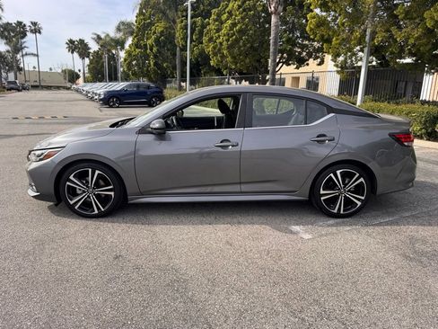 Certified 2022 Nissan Sentra SR w/ SR Premium Package image 5