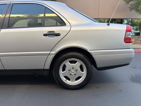 Used 1996 Mercedes-Benz C 280 Sedan image 19