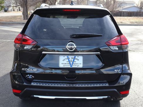 Used 2019 Nissan Rogue SV w/ Premium Package image 6