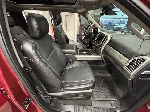 Used 2017 Ford F250 Lariat w/ Lariat Ultimate Package image 39