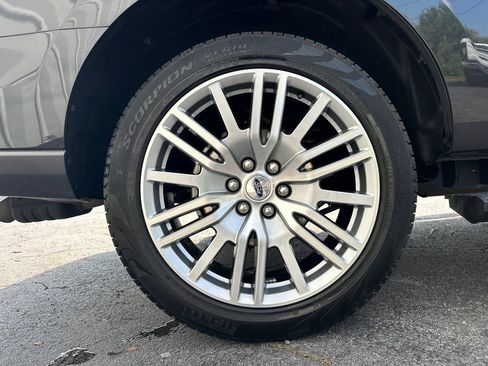 Used 2024 Ford Expedition Limited AWD/4WD image 18