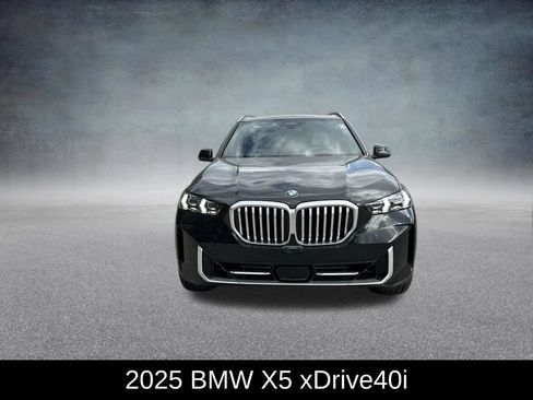 Used 2025 BMW X5 xDrive40i w/ Climate Comfort Package AWD/4WD image 3