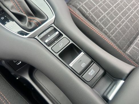 Certified 2026 Honda HR-V Sport image 19