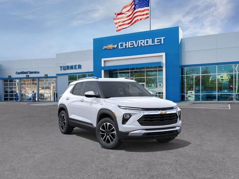 New 2026 Chevrolet TrailBlazer LT w/ LT Cold Weather Package AWD/4WD image 1