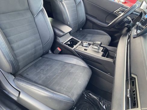 Used 2023 Mitsubishi Outlander SE image 8