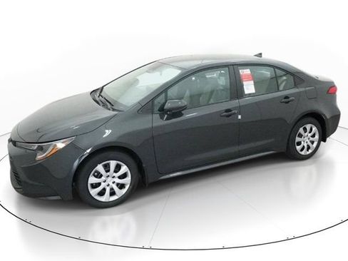 New 2026 Toyota Corolla LE FWD image 2