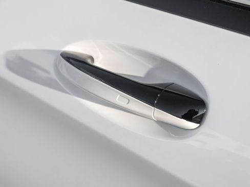 Used 2016 Mercedes-Benz S 550 Sedan image 54