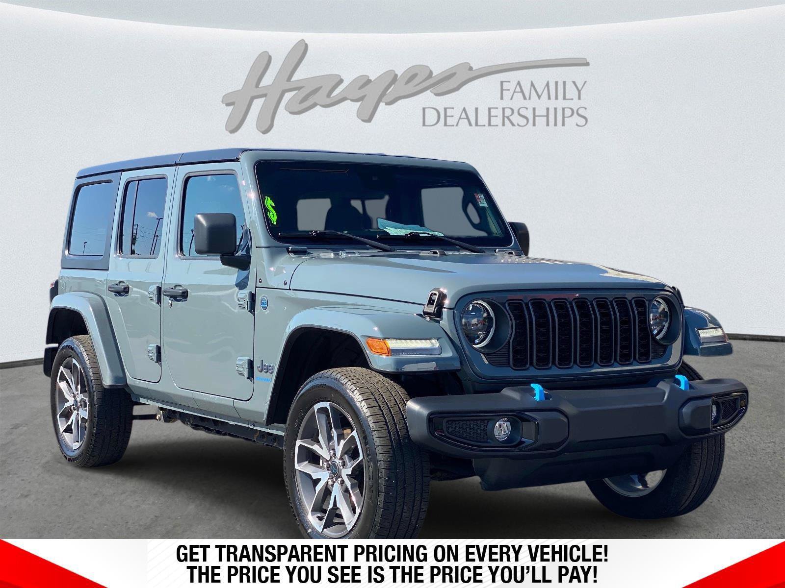 Used 2024 Jeep Wrangler Unlimited w/ Convenience Group AWD/4WD image 1