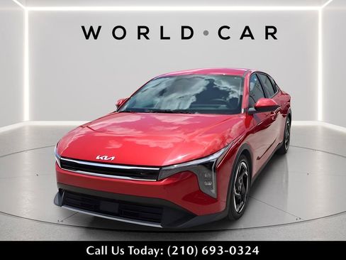 Certified 2025 Kia K4 EX image 3