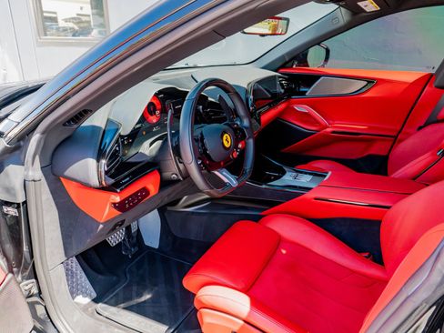 Used 2025 Ferrari Purosangue AWD/4WD image 10