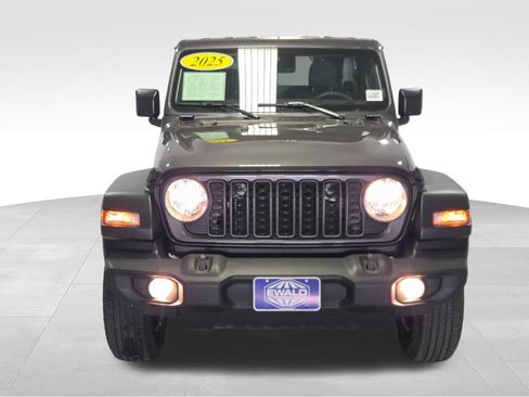 Certified 2025 Jeep Wrangler Sport AWD/4WD image 19