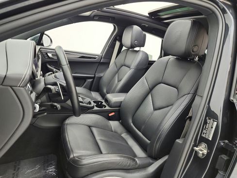 Used 2023 Porsche Macan S image 10