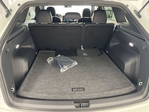 New 2026 Volkswagen Atlas Cross Sport SE image 27