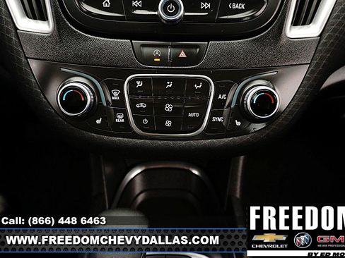 Used 2025 Chevrolet Malibu LT FWD image 17