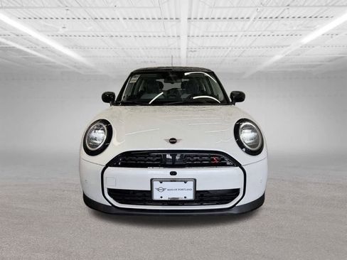 Certified 2025 MINI Cooper S image 8