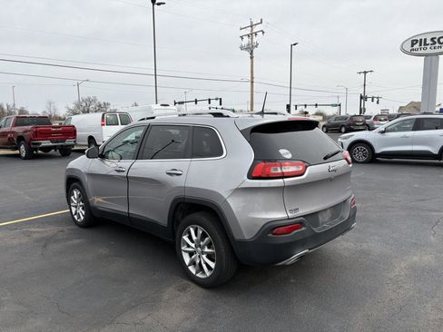 Used 2017 Jeep Cherokee Limited image 20